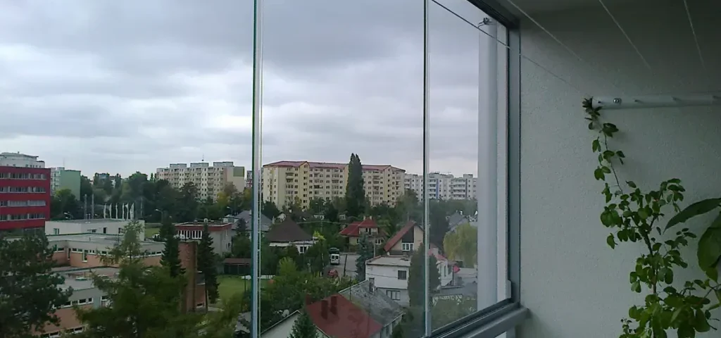 zasklenie balkóna